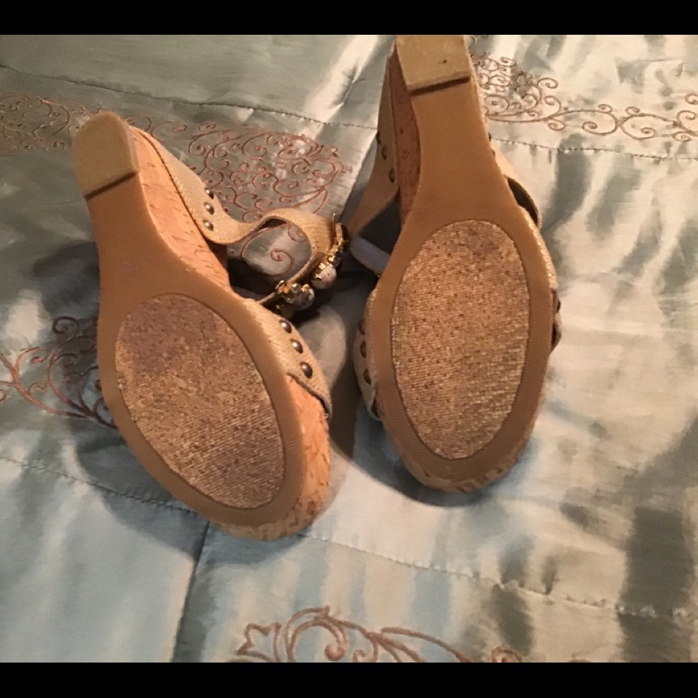 Sandals - Picture 3 of 3